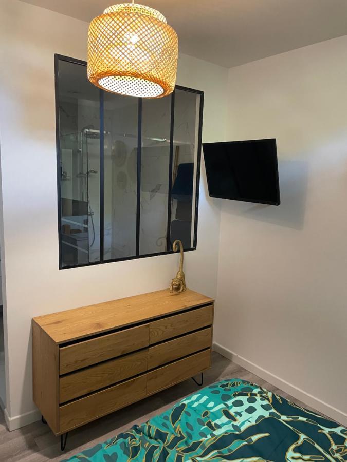 Appartement En Rez De Jardin Tout Equipe Fleurance Exteriör bild
